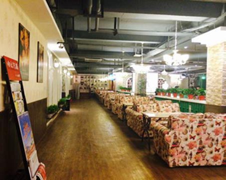 河南新鄭圣西羅音樂餐廳桌椅裝修效果圖