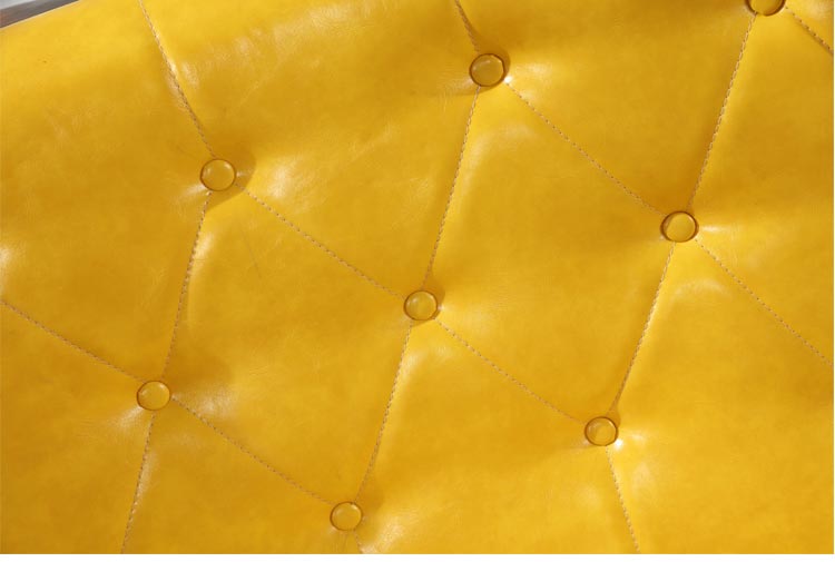 火鍋餐廳卡座選用高檔皮藝設計