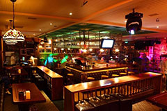 酒吧桌椅擺放布局